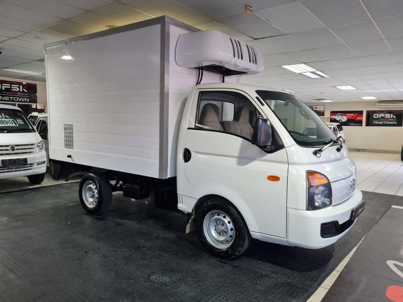 1.3 ton refrigerated mini truck